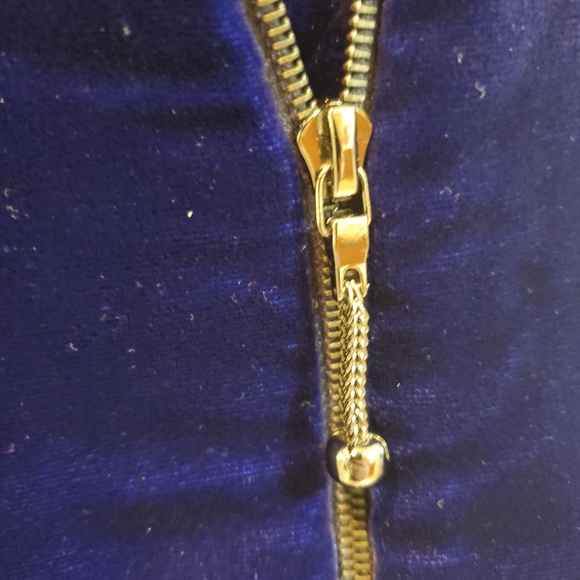 Saint John  Blue Velvet Jacket, Shell, and Pants XL - Picture 6 of 15